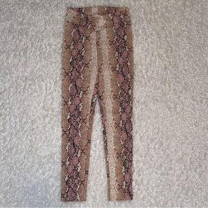 Fashionnova snake print crossover leggings medium